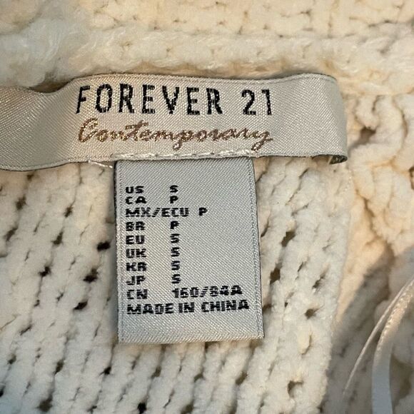 Forever 21 Off The Shoulder Sweater Cream Shaggy Loop Knit‎ Long Sleeves S - Picture 6 of 7